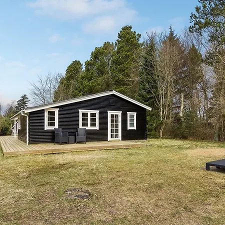 Two-bedroom Holiday In *